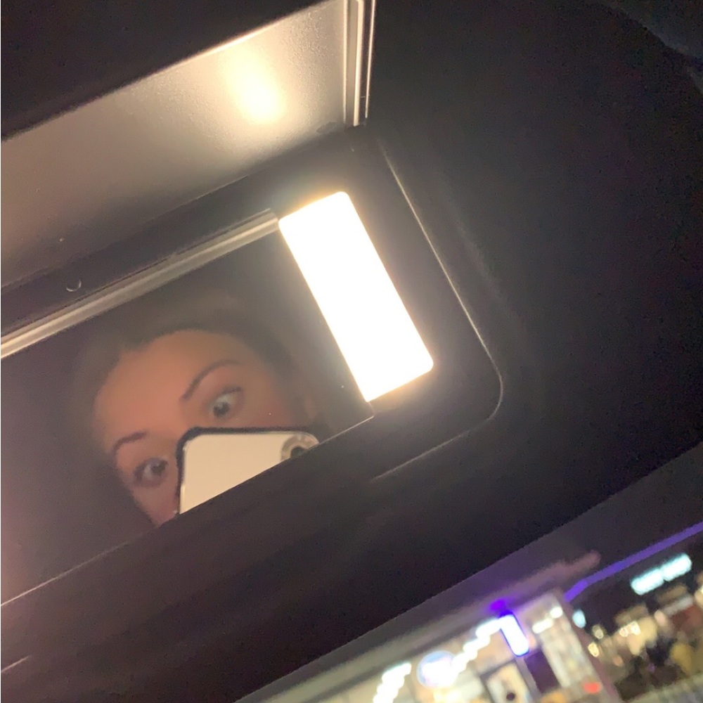 Meet your Posher, Christina